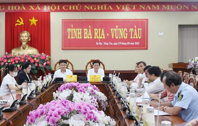 Đoàn kiểm tra kết quả thực hiện cuộc vận động “Người Việt Nam ưu tiên dùng hàng Việt Nam” làm việc với UBND tỉnh